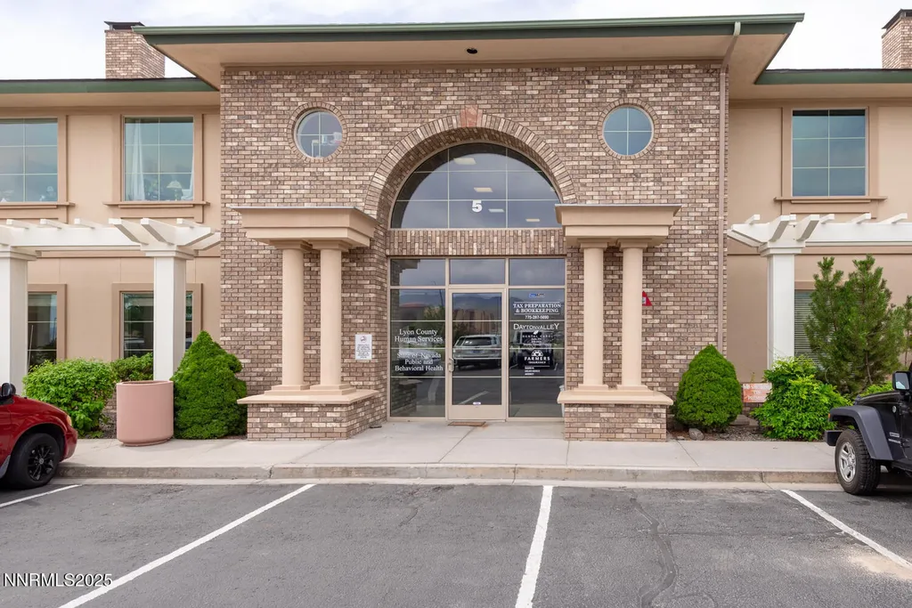 5 Pine Cone Dayton NV 89403