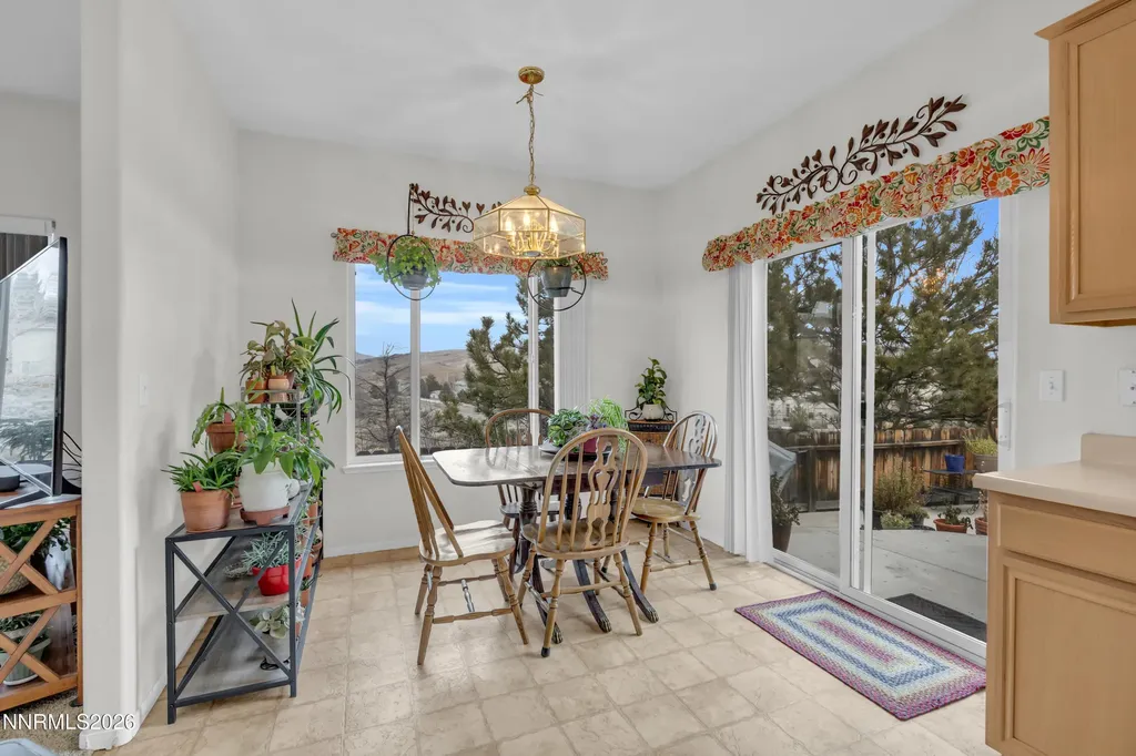 3290 Creekside Sparks NV 89431