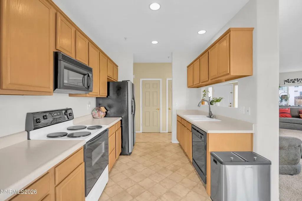 3290 Creekside Sparks NV 89431