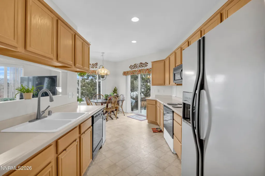 3290 Creekside Sparks NV 89431