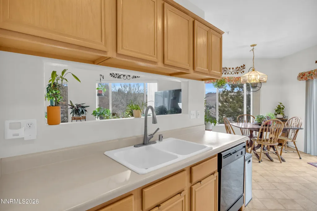 3290 Creekside Sparks NV 89431