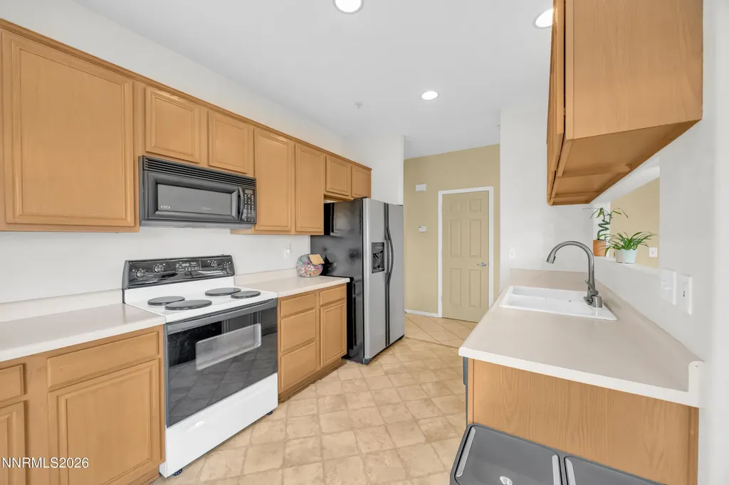 3290 Creekside Sparks NV 89431