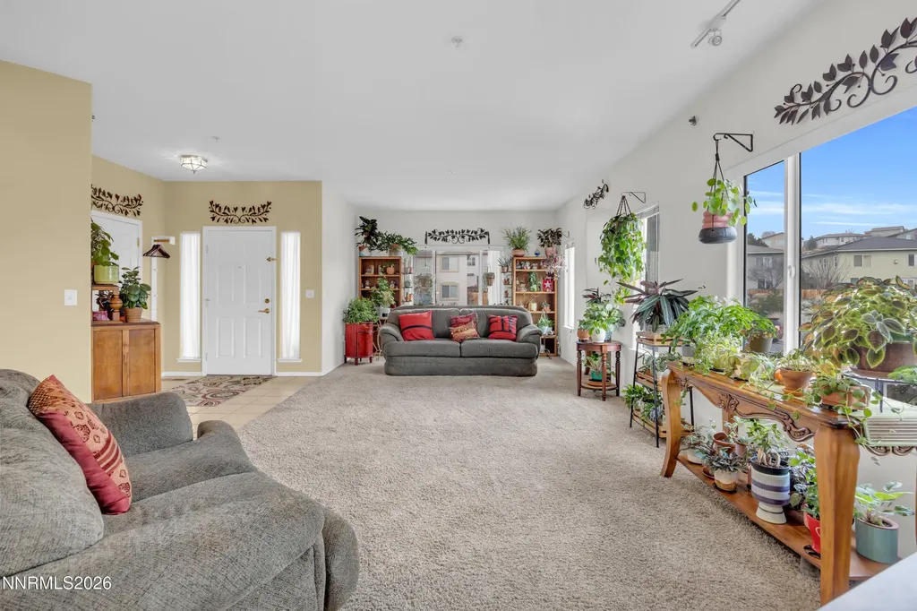 3290 Creekside Sparks NV 89431