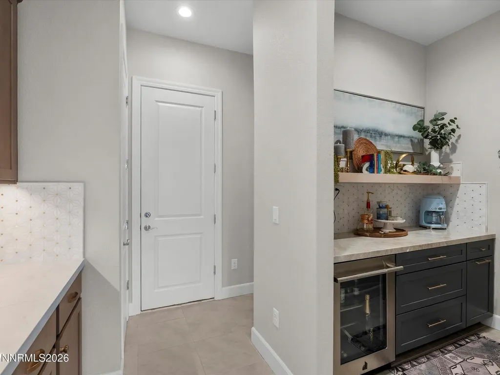 6053 Kelly Heights Reno NV 89519