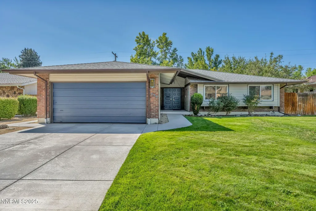 1490 Foster Reno NV 89509