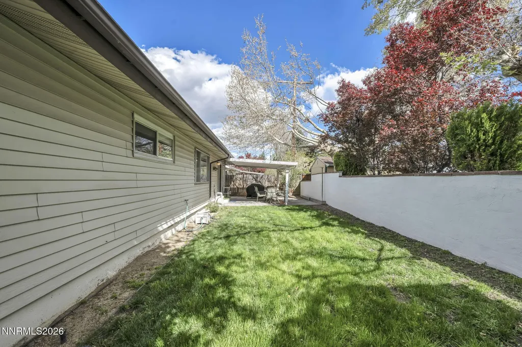 1490 Foster Reno NV 89509