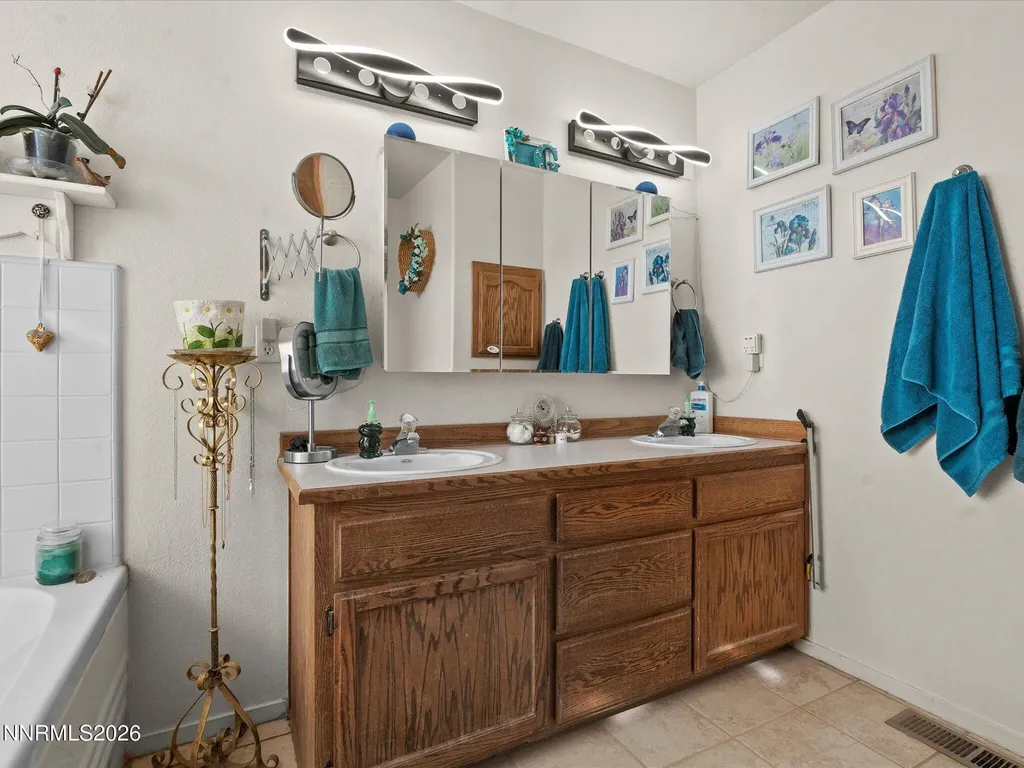 900 Madison Creek Fernley NV 89408