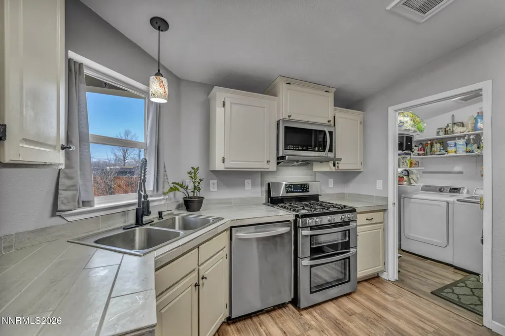 410 Paramount Reno NV 89506