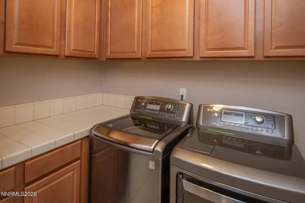 1413 Bluewood Reno NV 89523