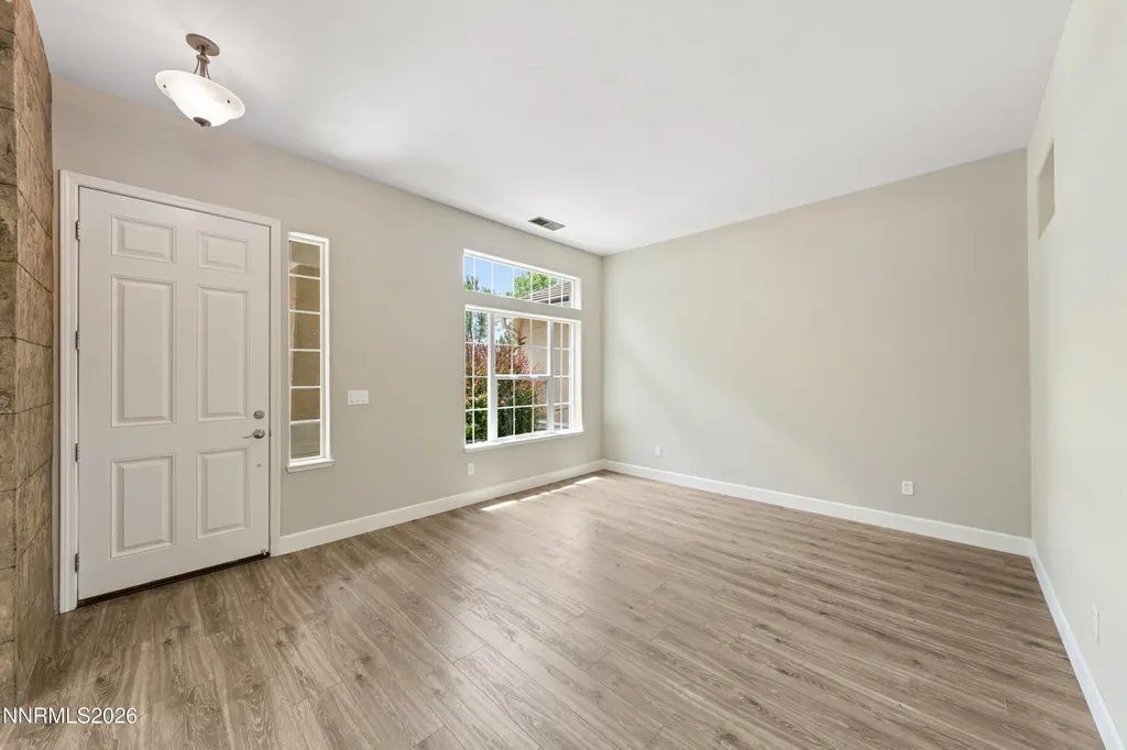 7483 Europa Sparks NV 89436