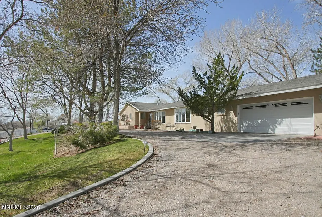 1410 Cedar Fallon NV 89406