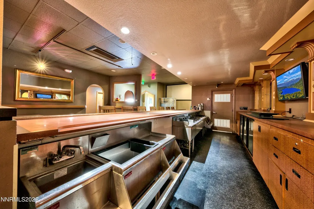 10023 Us-50 Moundhouse NV 89706