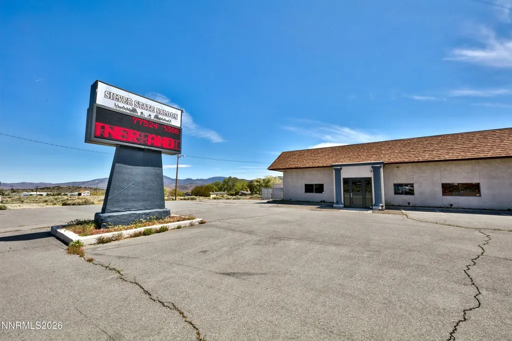 10023 Us-50 Moundhouse NV 89706