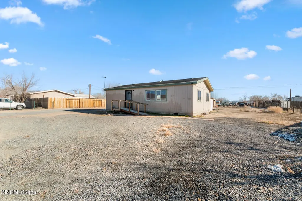 2580 Winnemucca Silver Springs NV 89429