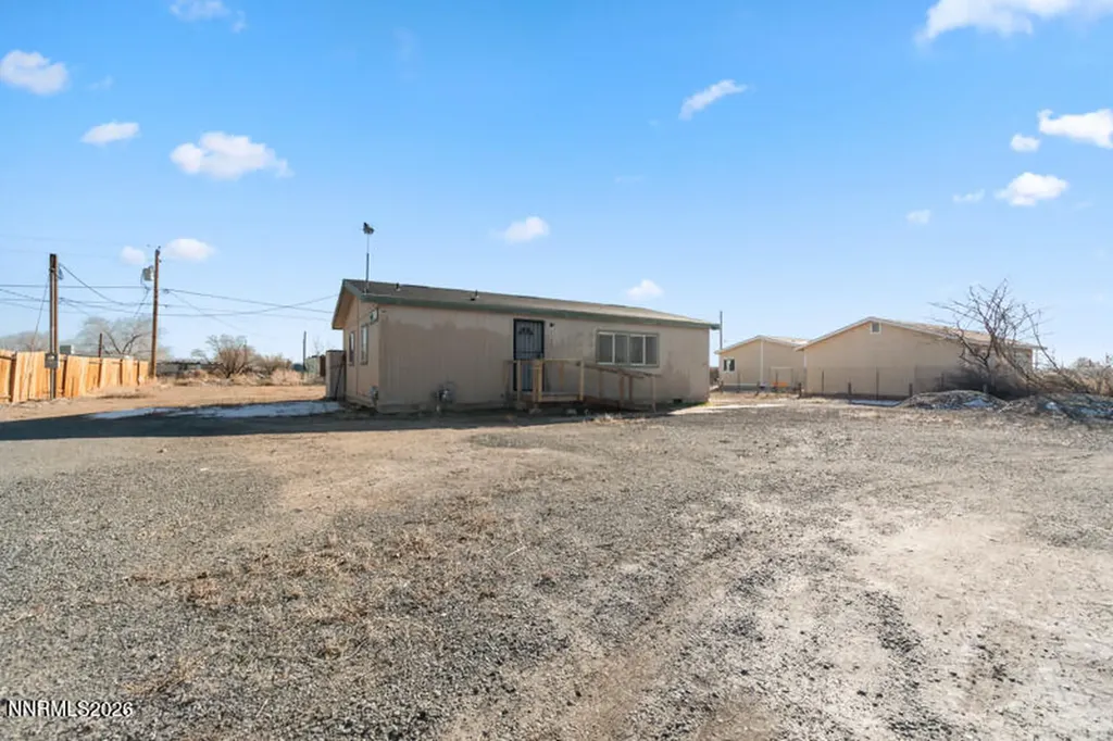 2580 Winnemucca Silver Springs NV 89429