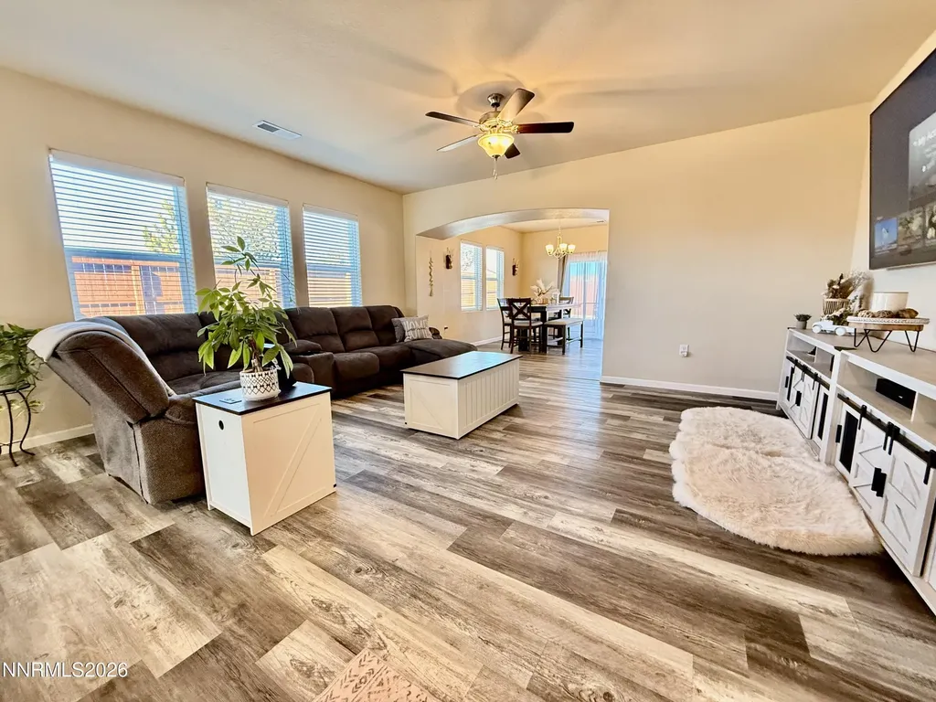 164 Royal Oaks Fernley NV 89408