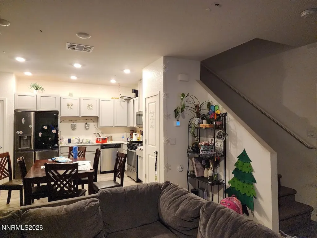 8810 Sky Wind Reno NV 89506