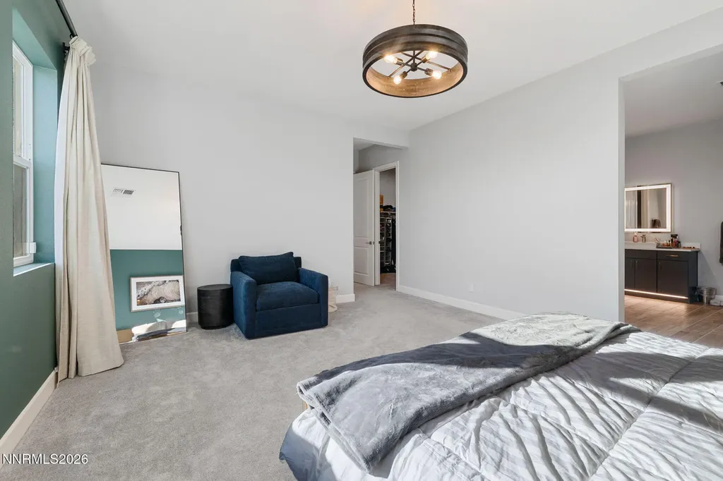 1561 Evangeline Sparks NV 89436