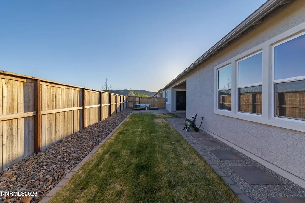 1561 Evangeline Sparks NV 89436