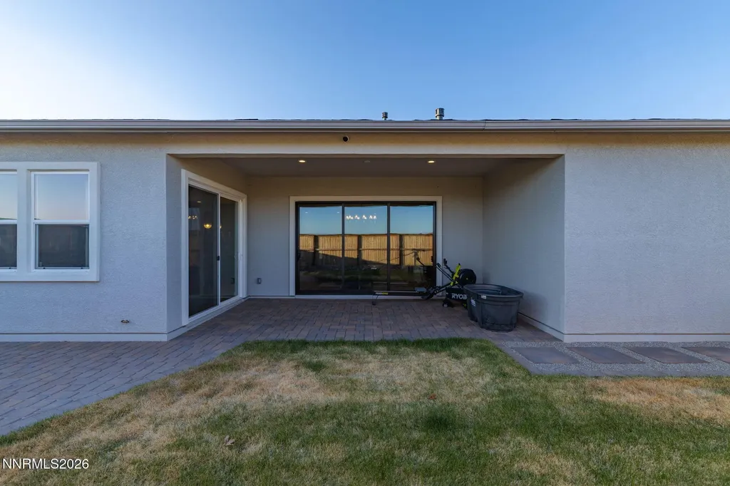 1561 Evangeline Sparks NV 89436
