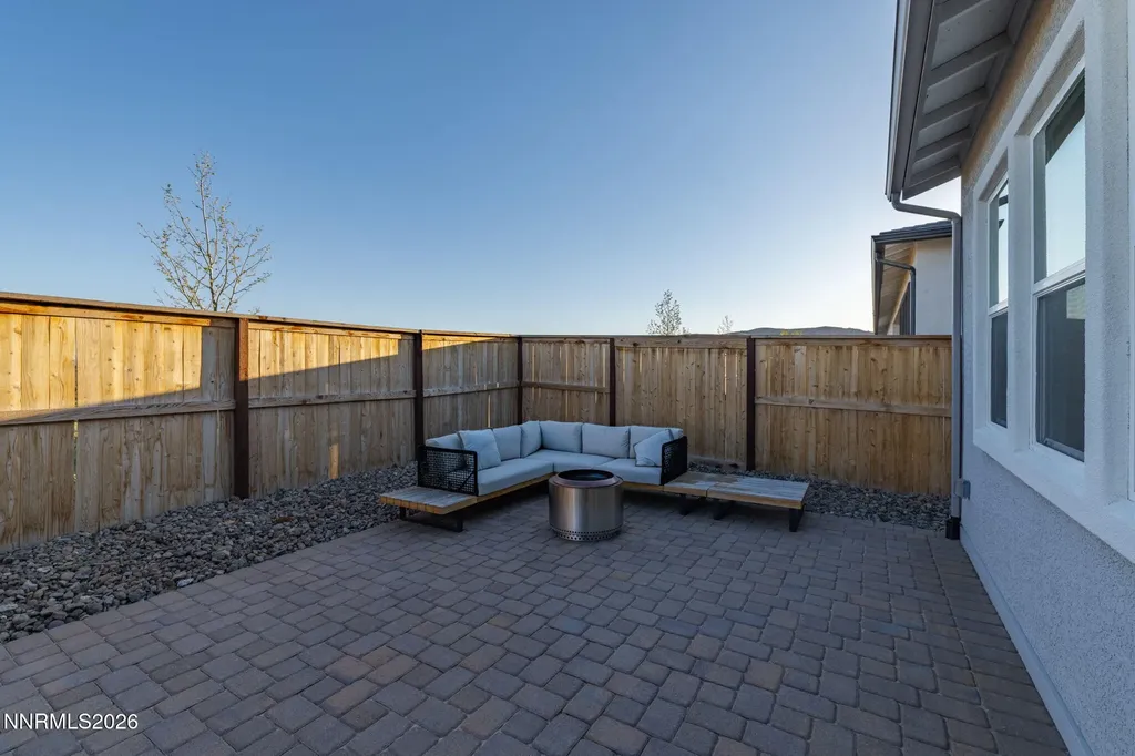 1561 Evangeline Sparks NV 89436