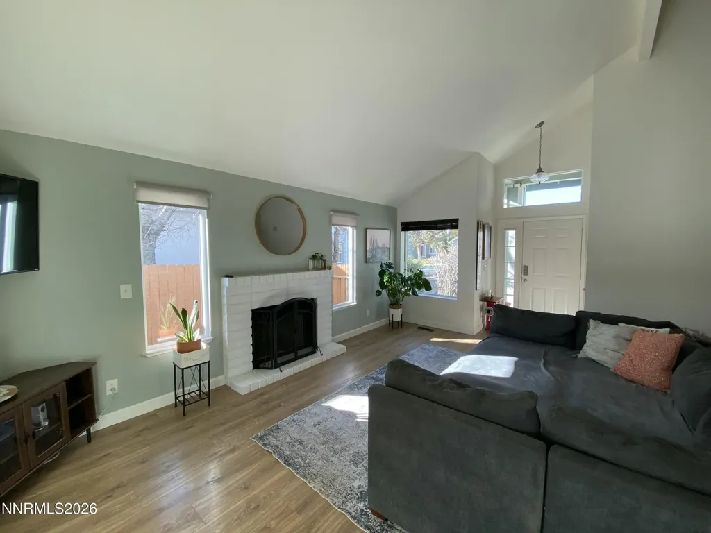 2772 Azuza Reno NV 89502