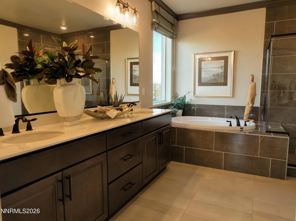 2330 Hickory Sparks NV 89441