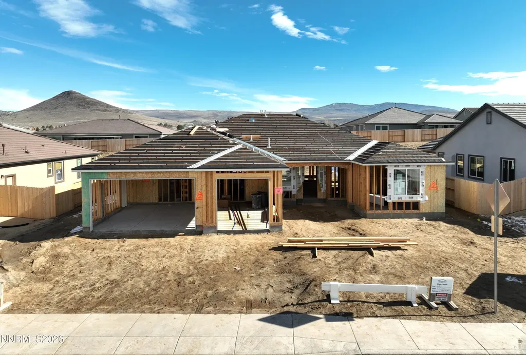 2330 Hickory Sparks NV 89441