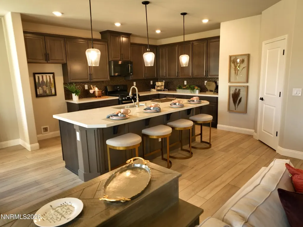 2330 Hickory Sparks NV 89441