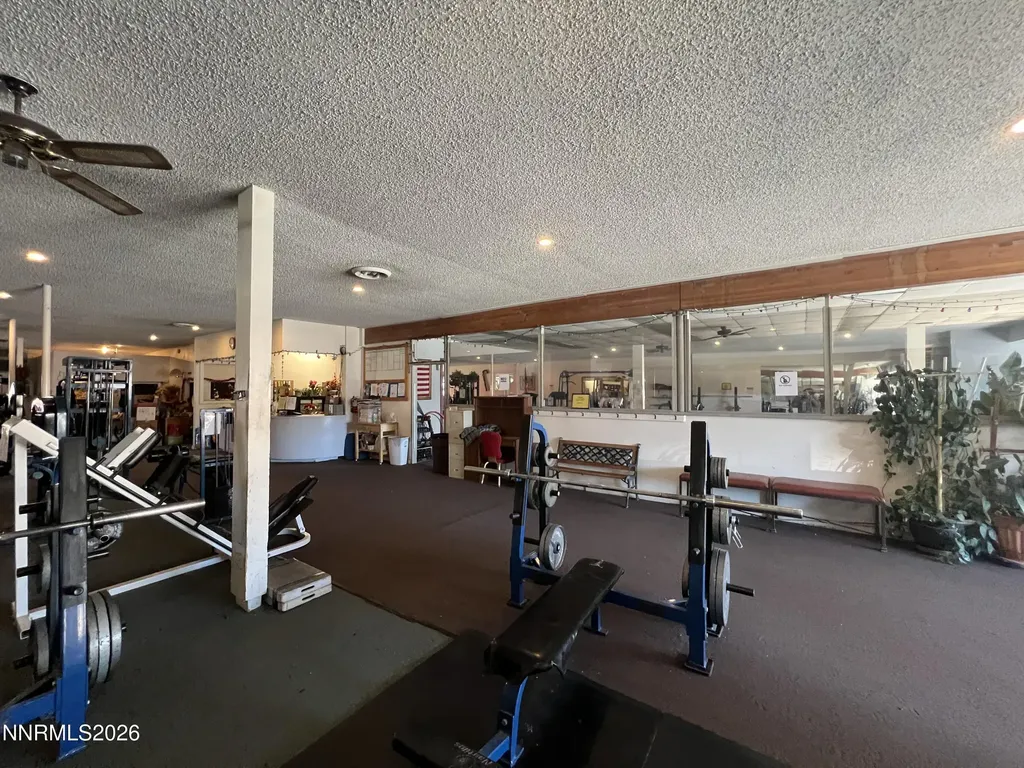 565 E Hawthorne NV 89415