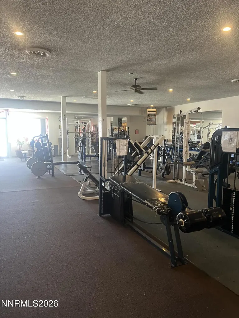 565 E Hawthorne NV 89415
