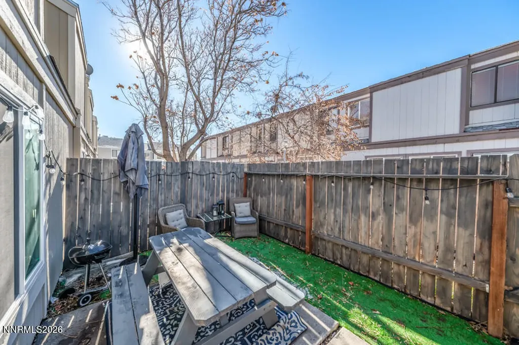 979 Damon Sparks NV 89431