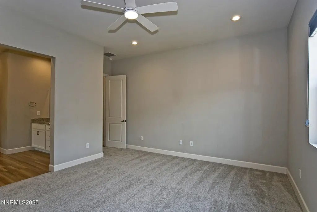7761 Boulder Falls Sparks NV 89436