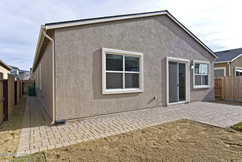 7761 Boulder Falls Sparks NV 89436