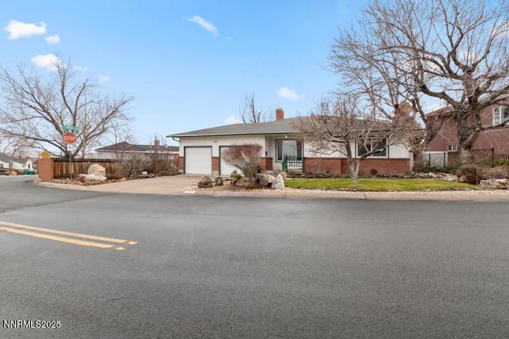 1606 Knoll Reno NV 89509