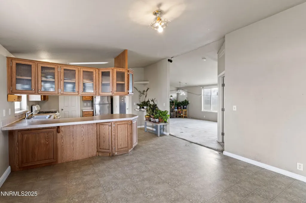2550 Rawhide Silver Springs NV 89429