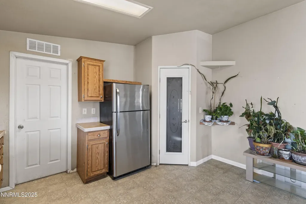 2550 Rawhide Silver Springs NV 89429