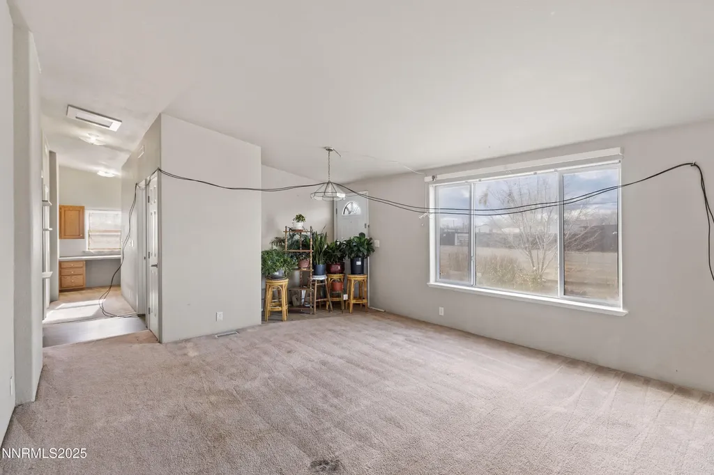 2550 Rawhide Silver Springs NV 89429