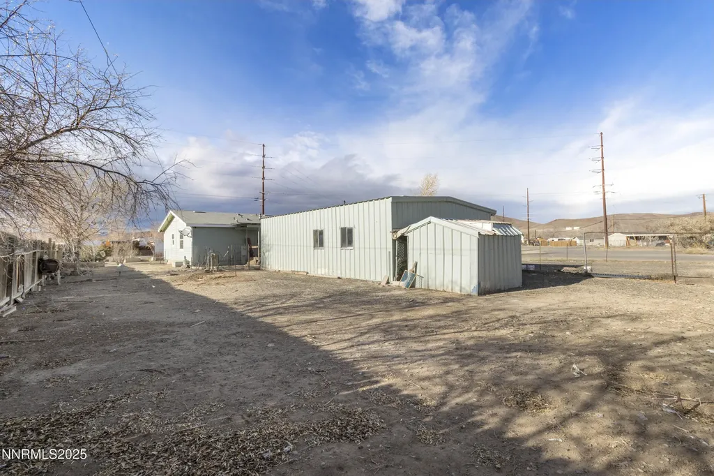 2550 Rawhide Silver Springs NV 89429