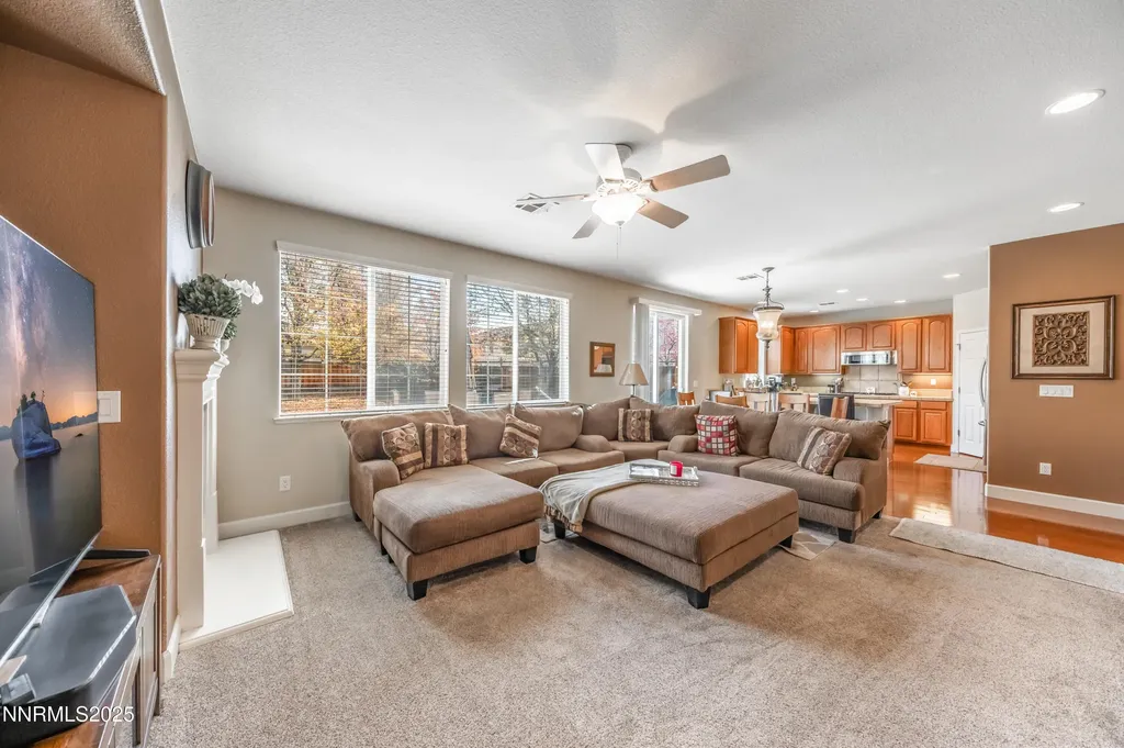 6472 Marissa Anne Sparks NV 89436
