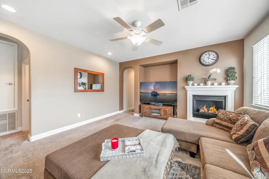 6472 Marissa Anne Sparks NV 89436