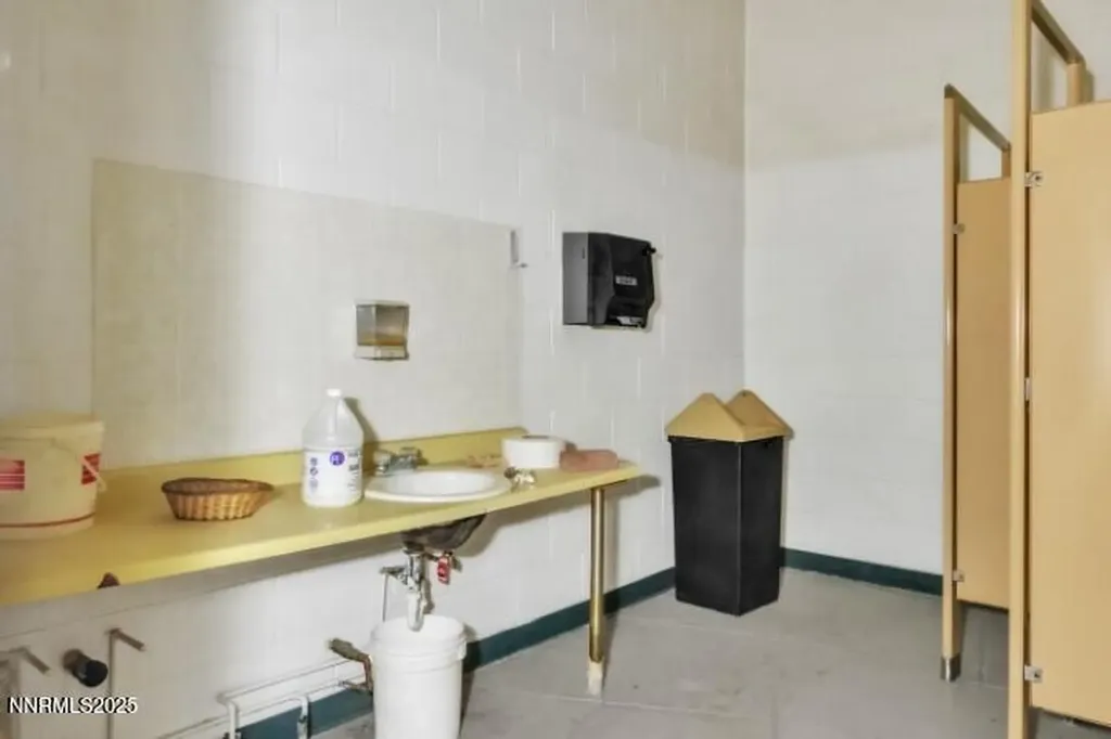 1350 Taylor Fallon NV 89406