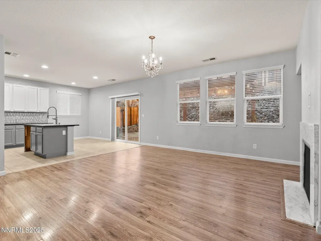1056 Crown View Reno NV 89523