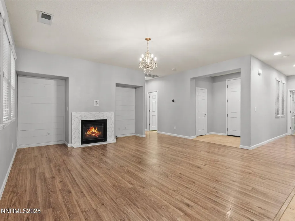 1056 Crown View Reno NV 89523