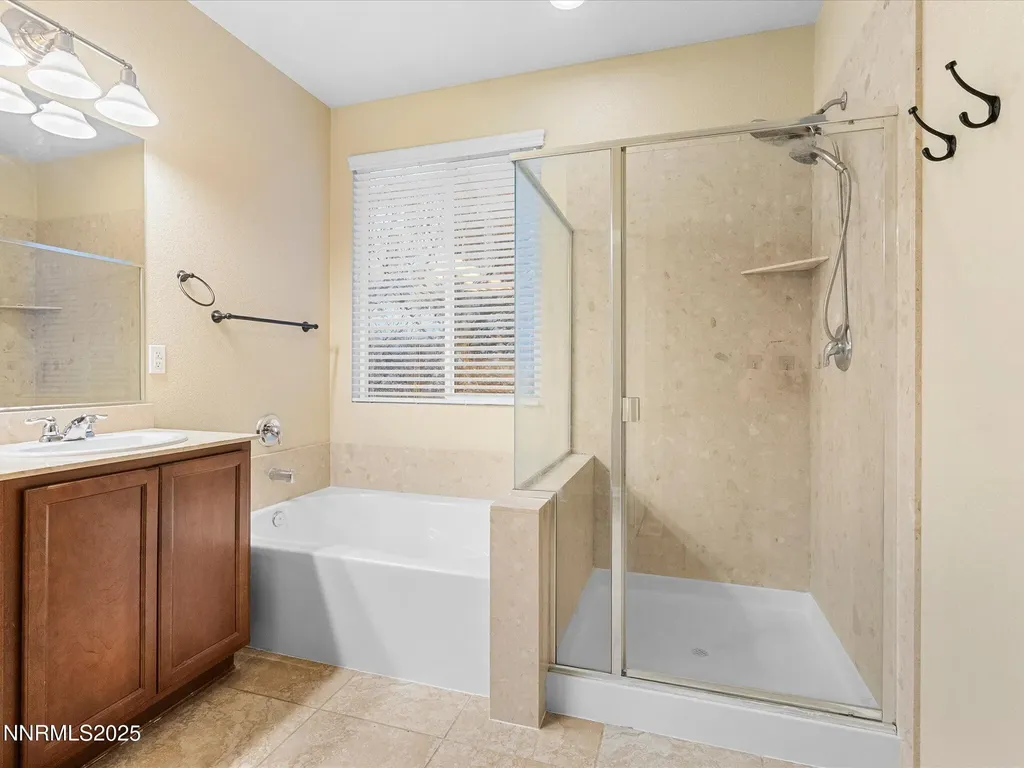1056 Crown View Reno NV 89523