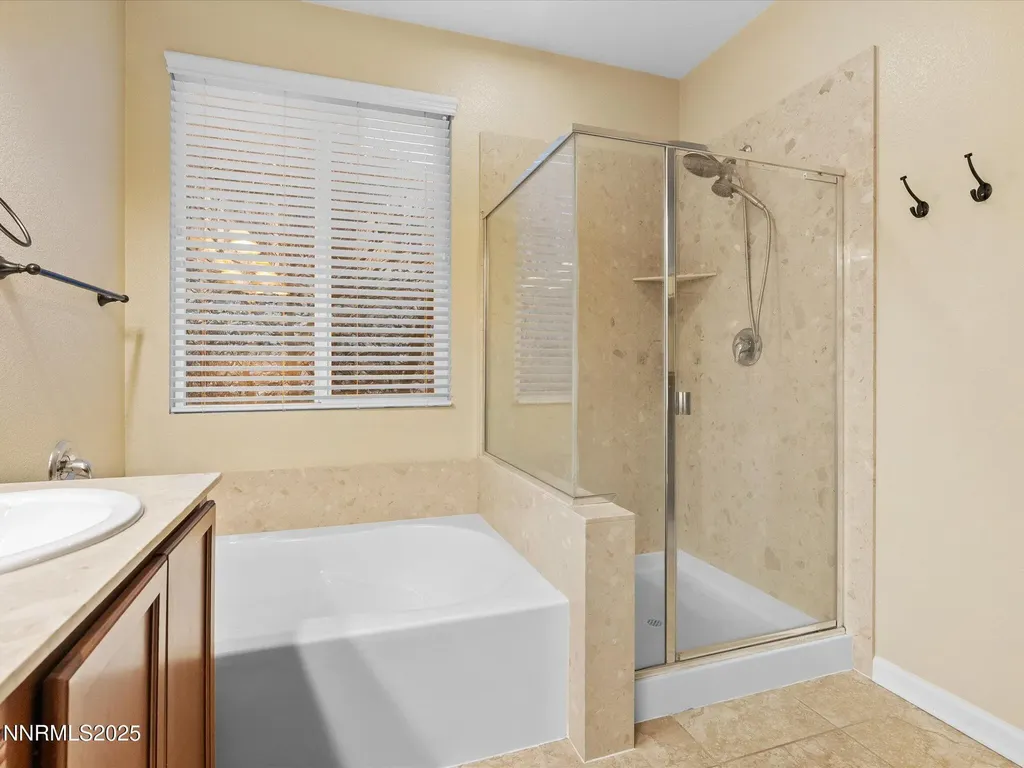 1056 Crown View Reno NV 89523