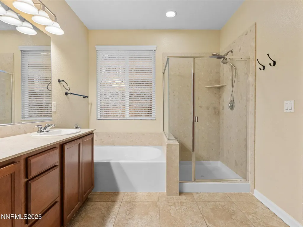 1056 Crown View Reno NV 89523