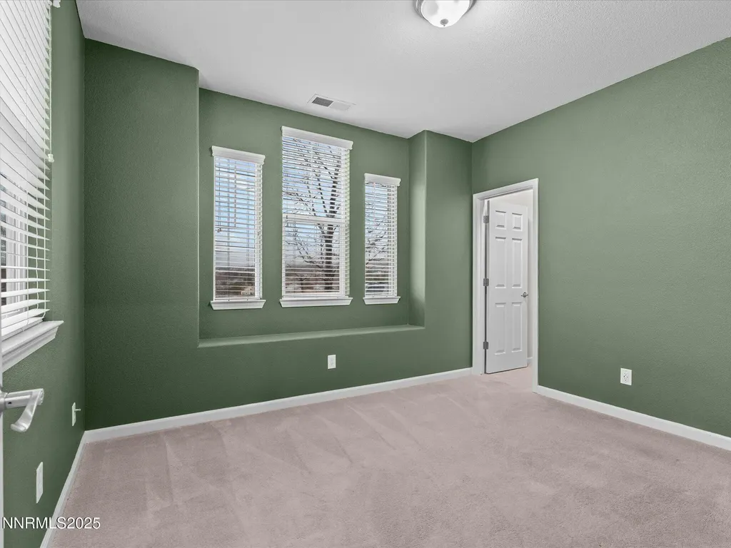1056 Crown View Reno NV 89523