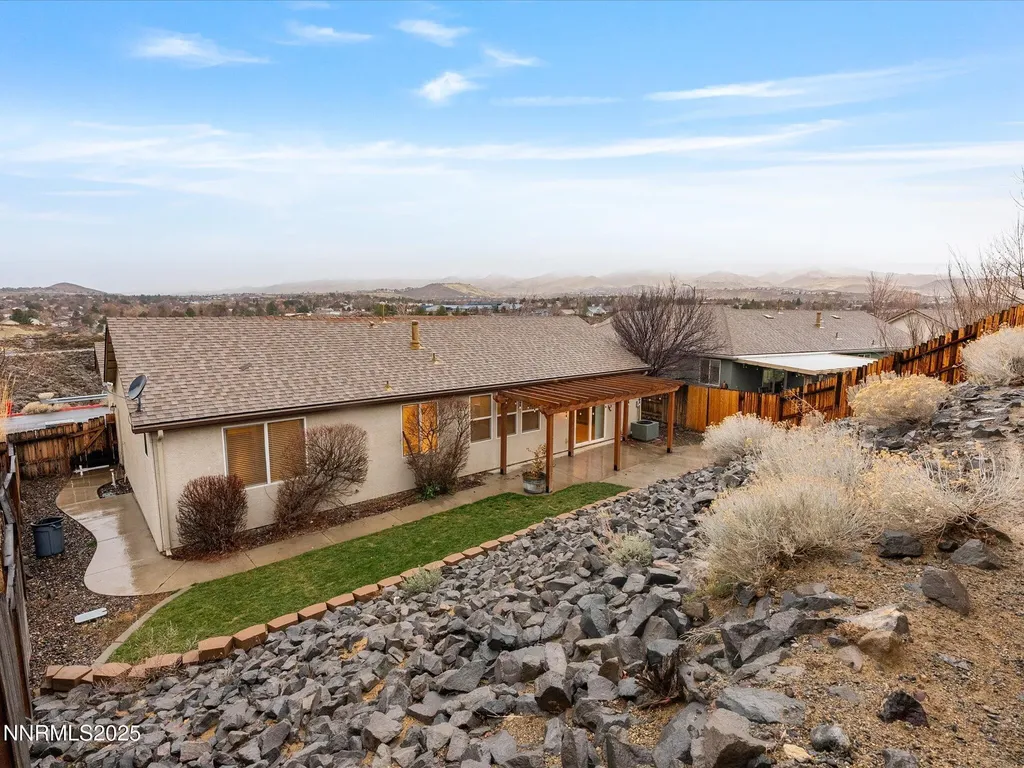 1056 Crown View Reno NV 89523
