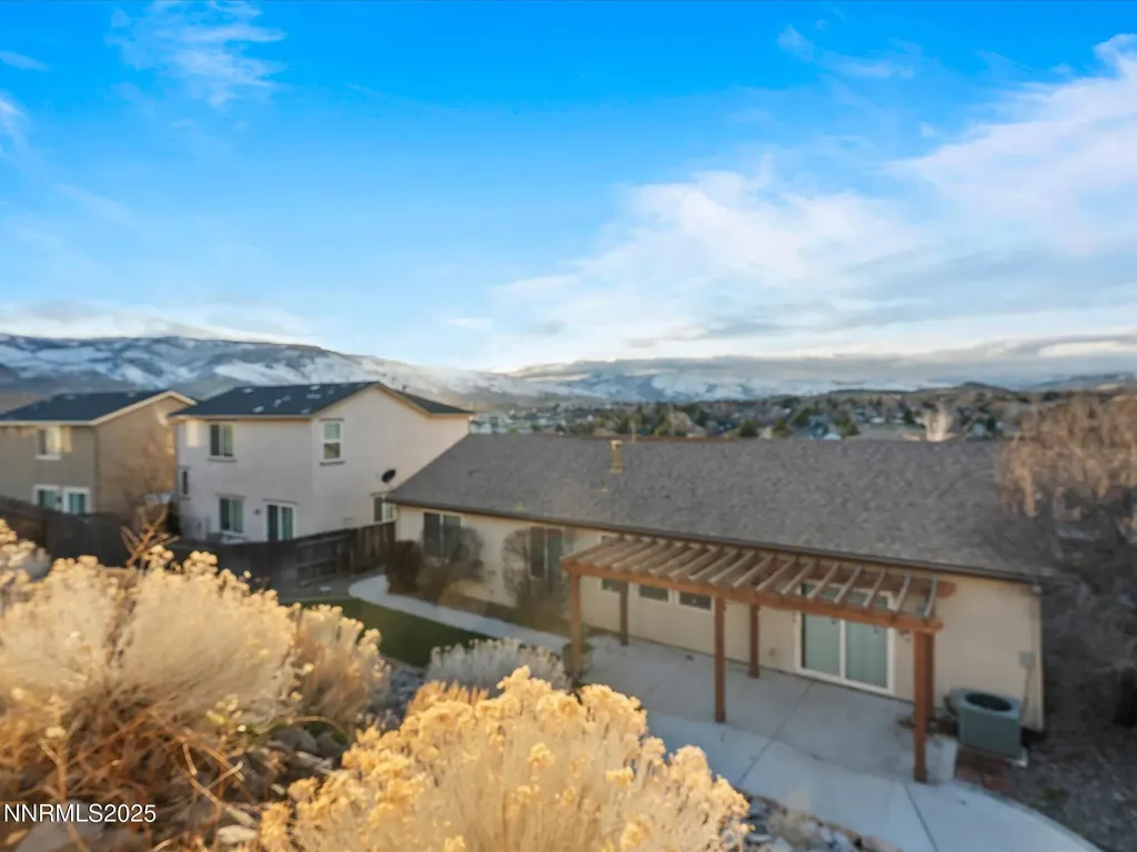 1056 Crown View Reno NV 89523